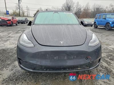 Piąte zdjęcie samochodu w środku: 2024 TESLA MODEL Y VIN:7SAYGDEE6RF179981 - miniatura