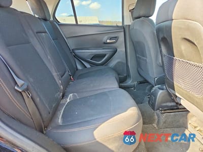 Zdjęcie 10 z 11 samochodu: 2019 CHEVROLET TRAX LS VIN:3GNCJNSB6KL286133 - miniatura