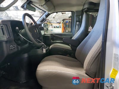 Zdjęcie 7 z 14 samochodu: 2025 CHEVROLET EXPRESS G3500 LT VIN:1GAZGPFP2S1228958 - miniatura