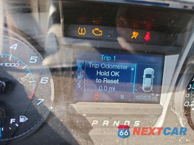 Zdjęcie 9 z 12 samochodu: 2013 FORD TAURUS SEL VIN:1FAHP2E84DG110660 - miniatura