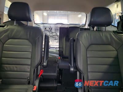 Zdjęcie 10 z 13 samochodu: 2021 VOLKSWAGEN ATLAS SEL PREMIUM VIN:1V2TR2CA2MC504300 - miniatura