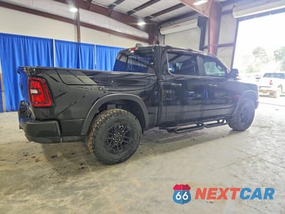 Trzecie zdjęcie samochodu z tyłu: 2025 RAM 1500 REBEL VIN:1C6SRFLPXSN522089 - miniatura