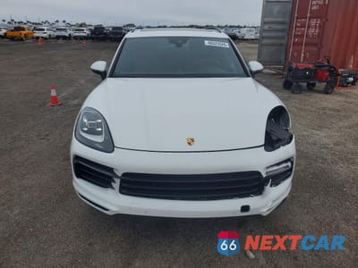 Piąte zdjęcie samochodu w środku: 2020 PORSCHE CAYENNE VIN:WP1AA2AY2LDA02958 - miniatura
