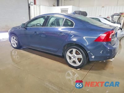 Drugie zdjęcie samochodu z przodu: 2013 VOLVO S60 T5 VIN:YV1612FH0D2202681 - miniatura