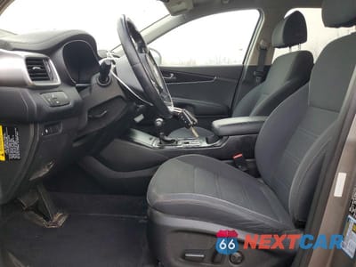 Zdjęcie 7 z 13 samochodu: 2018 KIA SORENTO LX V6 VIN:5XYPG4A53JG359141 - miniatura