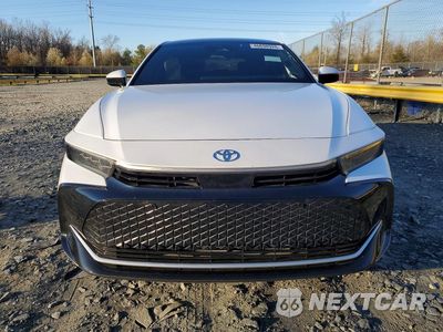 Piąte zdjęcie samochodu w środku: 2025 TOYOTA CROWN PLATINUM VIN:JTDAFAAF5S3013176 - miniatura