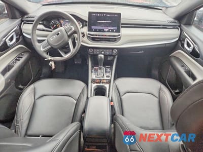 Zdjęcie 8 z 12 samochodu: 2025 JEEP COMPASS LIMITED VIN:3C4NJDCN5ST523117 - miniatura