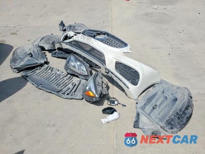 Zdjęcie 12 z 12 samochodu: 2015 MERCEDES-BENZ E 350 VIN:WDDHF5KB7FB088724 - miniatura