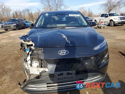 Piąte zdjęcie samochodu w środku: 2023 HYUNDAI KONA ELECTRIC SEL VIN:KM8K33AGXPU173889 - miniatura