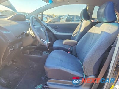 Zdjęcie 7 z 11 samochodu: 2010 TOYOTA YARIS BASE VIN:JTDJT4K39A5293055 - miniatura