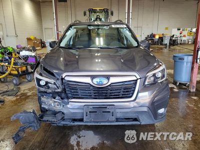 Piąte zdjęcie samochodu w środku: 2021 SUBARU FORESTER PREMIUM VIN:JF2SKAFCXMH493723 - miniatura