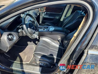 Zdjęcie 7 z 13 samochodu: 2011 JAGUAR XJL VIN:SAJWA2GB7BLV03182 - miniatura