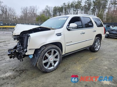 2012 CADILLAC ESCALADE LUXURY 1GYS4BEFXCR109680 - główne zdjęcie licytacji z USA - miniatura