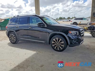 Czwarte zdjęcie samochodu z boku: 2021 MERCEDES-BENZ GLB 250 VIN:W1N4M4GB9MW161186 - miniatura