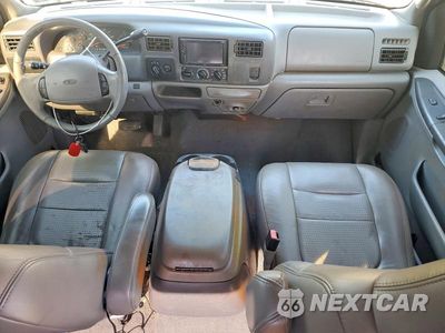 Zdjęcie 8 z 13 samochodu: 2001 FORD F350 SUPER DUTY VIN:1FTWW33F11EC16096 - miniatura