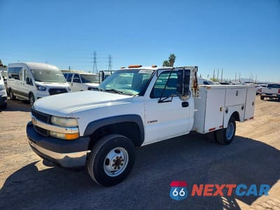 Drugie zdjęcie samochodu z przodu: 2001 CHEVROLET SILVERADO C3500 VIN:1GBJC34U71E301268 - miniatura