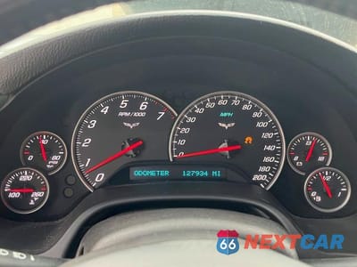 Zdjęcie 8 z 10 samochodu: 2005 CHEVROLET CORVETTE VIN:1G1YY24U355100830 - miniatura