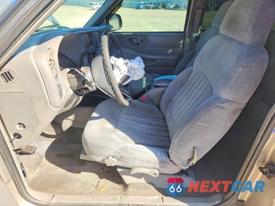 Zdjęcie 7 z 12 samochodu: 2001 CHEVROLET S TRUCK S10 VIN:1GCCS19W118116315 - miniatura