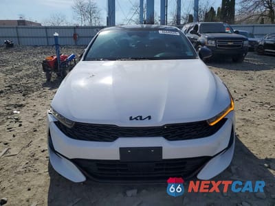 Piąte zdjęcie samochodu w środku: 2022 KIA K5 GT-LINE VIN:5XXG64J28NG119733 - miniatura