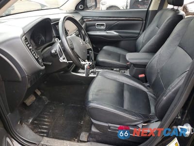 Zdjęcie 7 z 14 samochodu: 2018 MITSUBISHI OUTLANDER GT VIN:JA4JZ4AX3JZ053604 - miniatura