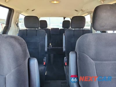 Zdjęcie 10 z 13 samochodu: 2011 DODGE GRAND CARAVAN MAINSTREET VIN:2D4RN3DG8BR626456 - miniatura