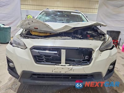 Piąte zdjęcie samochodu w środku: 2019 SUBARU CROSSTREK LIMITED VIN:JF2GTANC6KH241906 - miniatura