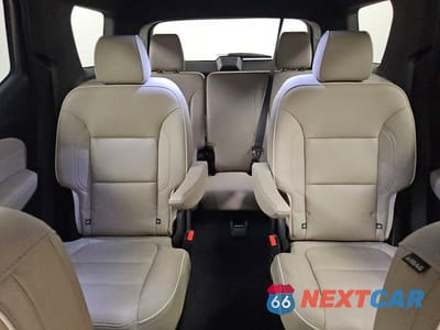 Zdjęcie 10 z 12 samochodu: 2023 CHEVROLET TRAVERSE PREMIER VIN:1GNERKKW2PJ204450 - miniatura