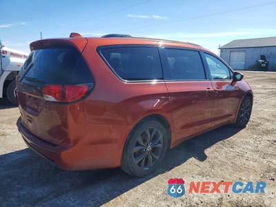 Trzecie zdjęcie samochodu z tyłu: 2018 CHRYSLER PACIFICA TOURING L PLUS VIN:2C4RC1EGXJR333825 - miniatura
