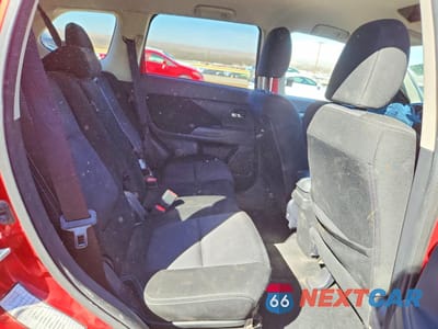 Zdjęcie 10 z 14 samochodu: 2016 MITSUBISHI OUTLANDER SE VIN:JA4AD3A37GZ000581 - miniatura