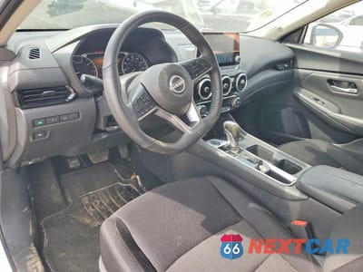 Zdjęcie 8 z 11 samochodu: 2025 NISSAN SENTRA SV VIN:3N1AB8CV2SY289222 - miniatura