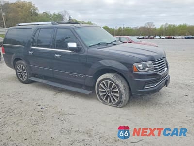 Czwarte zdjęcie samochodu z boku: 2015 LINCOLN NAVIGATOR L VIN:5LMJJ3JT6FEJ04587 - miniatura