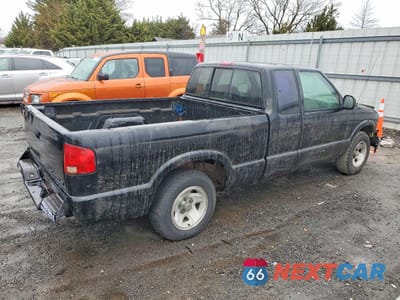 Trzecie zdjęcie samochodu z tyłu: 1996 CHEV S TRUCK VIN:1GCCS19X5T8115860 - miniatura