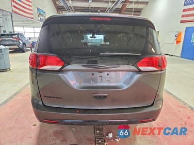 Zdjęcie 6 z 12 samochodu: 2018 CHRYSLER PACIFICA TOURING PLUS VIN:2C4RC1FG5JR306160 - miniatura