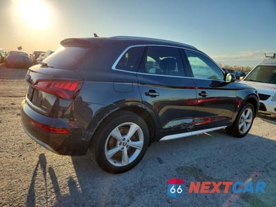 Trzecie zdjęcie samochodu z tyłu: 2020 AUDI Q5 PREMIUM PLUS VIN:WA1BNAFY4L2069600 - miniatura