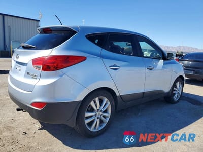 Trzecie zdjęcie samochodu z tyłu: 2011 HYUNDAI TUCSON LIMITED VIN:KM8JU3AC2BU275721 - miniatura