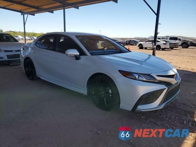 Czwarte zdjęcie samochodu z boku: 2023 TOYOTA CAMRY XSE VIN:4T1K61AKXPU752168 - miniatura