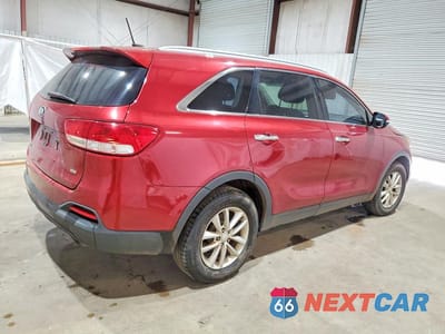 Trzecie zdjęcie samochodu z tyłu: 2016 KIA SORENTO LX VIN:5XYPG4A37GG098989 - miniatura