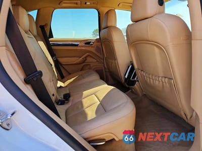 Zdjęcie 11 z 13 samochodu: 2013 PORSCHE CAYENNE S HYBRID VIN:WP1AE2A28DLA15379 - miniatura
