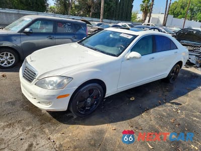 2007 MERCEDES-BENZ S 550 WDDNG71XX7A045852 - główne zdjęcie licytacji z USA - miniatura
