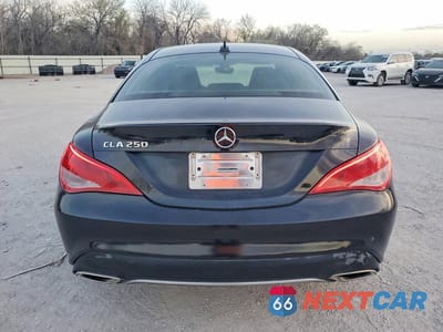 Zdjęcie 6 z 11 samochodu: 2018 MERCEDES-BENZ CLA 250 VIN:WDDSJ4EB7JN558929 - miniatura