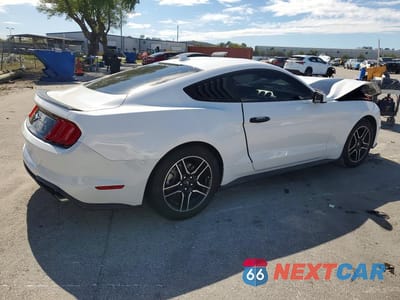 Trzecie zdjęcie samochodu z tyłu: 2021 FORD MUSTANG VIN:1FA6P8TH4M5100252 - miniatura