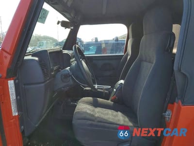 Zdjęcie 7 z 13 samochodu: 2005 JEEP WRANGLER X VIN:1J4FA39SX5P368918 - miniatura