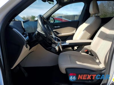 Zdjęcie 7 z 12 samochodu: 2023 BMW X1 XDRIVE28I VIN:WBX73EF0XP5X84052 - miniatura