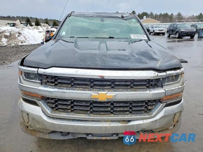 Piąte zdjęcie samochodu w środku: 2019 CHEVROLET SILVERADO LD K1500 LT VIN:2GCVKPEC1K1172508 - miniatura