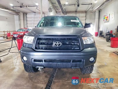 Piąte zdjęcie samochodu w środku: 2011 TOYOTA TUNDRA GRADE VIN:5TFUY5F14BX186093 - miniatura