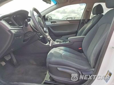 Zdjęcie 7 z 11 samochodu: 2019 HYUNDAI SONATA SE VIN:5NPE24AF6KH739146 - miniatura
