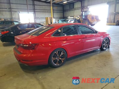 Trzecie zdjęcie samochodu z tyłu: 2021 VOLKSWAGEN JETTA S VIN:3VWC57BU9MM014230 - miniatura