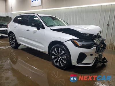 Czwarte zdjęcie samochodu z boku: 2025 VOLVO XC60 CORE VIN:YV4M12RJ9S1149751 - miniatura