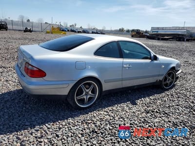 Trzecie zdjęcie samochodu z tyłu: 1999 MERCEDES-BENZ CLK 320 VIN:WDBLJ65G4XF112244 - miniatura