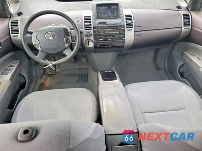 Zdjęcie 8 z 12 samochodu: 2005 TOYOTA PRIUS BASE VIN:JTDKB20U053059699 - miniatura